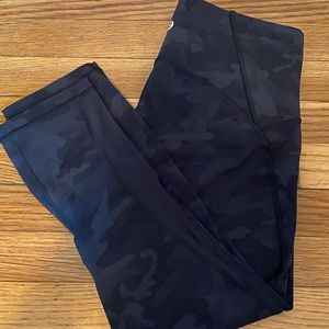 Lululemon cropped camo leggings